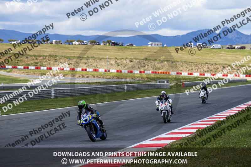 cadwell no limits trackday;cadwell park;cadwell park photographs;cadwell trackday photographs;enduro digital images;event digital images;eventdigitalimages;navarra;no limits trackdays;peter wileman photography;racing digital images;trackday digital images;trackday photos